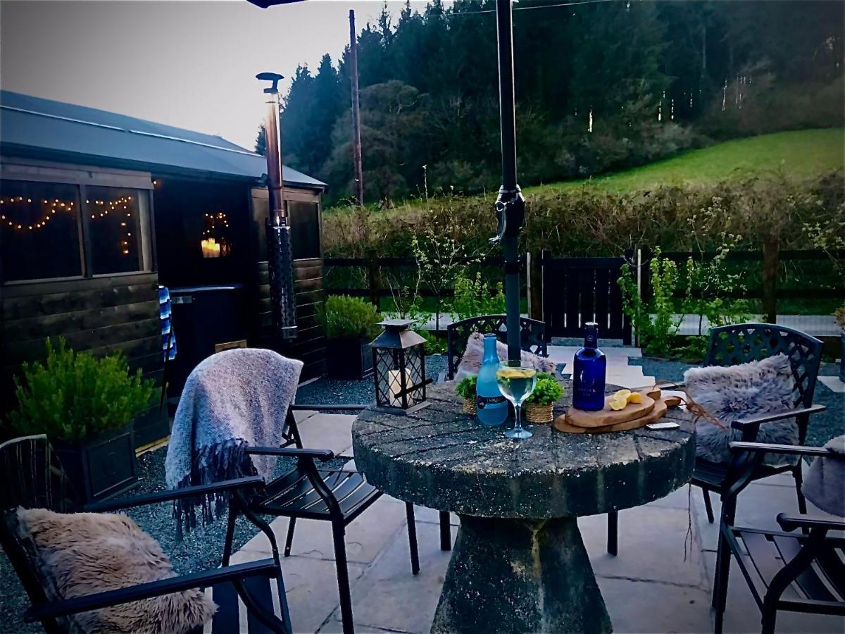 Trelaske Mill Cider Barn-With Hot Tub, Fire Pit Bbq Lewannick Buitenkant foto